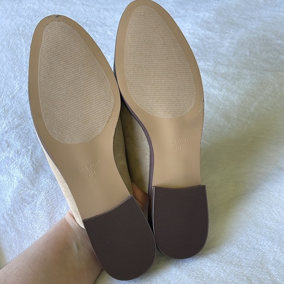 Women’s Nine West Suede Mules - Size 8 - LIKE NEW in Very Great Condition!! - Picture 9 of 12